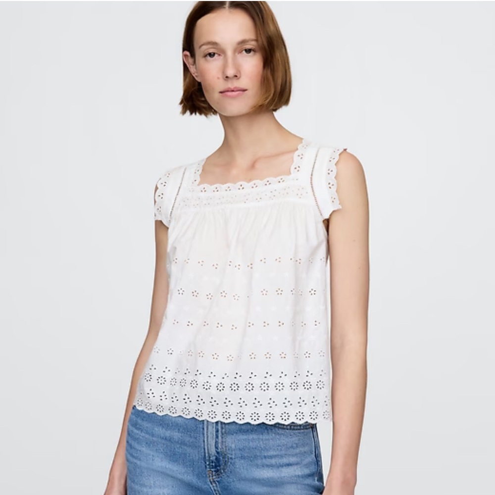 Gap × DÔEN Eyelet Top